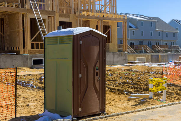 Portable Toilet Options We Offer in Methuen Town, MA