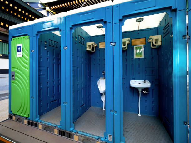 Portable Toilet Options We Offer in Methuen Town, MA